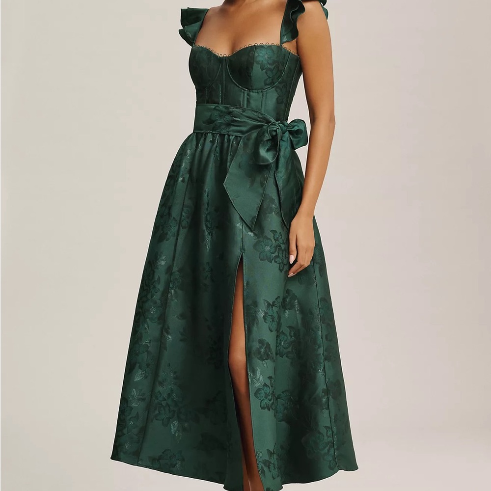 V CHAPMAN DRESS